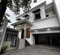 Rumah Brand New Gaya Modern Lokasi Dekat Mrt Dan Akses Toll