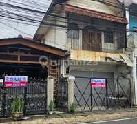 Dijual Rumah 2 Lantai di Jl. Pancoran Timur - Jakarta Selatan, Cocok untuk Hunian atau Usaha