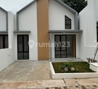 Rumah Take Over DP 30 Jt di Ananda Town House Cipayung Depok