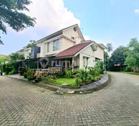Rumah Hook Aesthetic di Emerald Bintaro Jaya Tangerang Selatan
