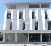 Ruko 2 Unit Modern Muara Karang 3,5 LT Siap Usaha dan Strategis