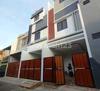 (Kpr) Rumah 3Lantai Lokasi Cempaka Putih Dalam Kompleks