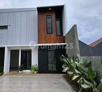Jual Rumah Strategis Belakang Mal The Park Sawangan SHM Rumah Bagus