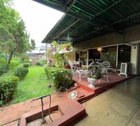 Di Jual Rumah Kebayoran Baru Cantik dan Asri 