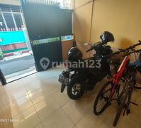 Rumah Minimalis Sederhana, Di Tengah Kota Lokasi Sangat Strategis.