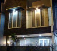 Rumah 3 lt Furnished Siap huni di Taman Palem Lestari