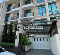 571. Dijual Townhouse Mewah 4 Lantai di Pondok Indah , LT 146M²