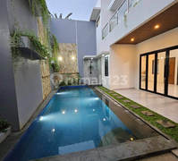 97. Dijual Rumah Mewah Brand New dengan Desain Modern di Radio Dalam Kebayoran Baru Jakarta Selatan