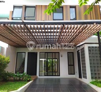 P92. Turun Harga Murah Dijual Rumah 2 Lantai Siap Huni di Cluster Pesanggrahan Jakarta Selatan Strategis Bebas Banjir