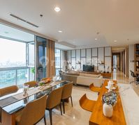Apartemen Mewah 3+1 Bedroom dengan Private Lift di The Elements Kuningan Jaksel
