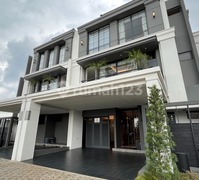 Dijual Rumah Baru Mewah dan Luas Punya Lift di Cluster Terbaru BSD City 3 Lantai 5 KT