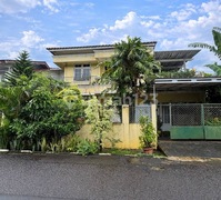 Rumah Kokoh Dalam Komplek Cinere Dekat Pintu Tol