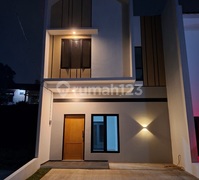 Skandinavia Rumah Baru Dekat Akses Tol Brigif Krukut