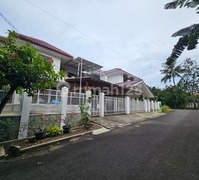 Rumah 2 Lantai Luas 350 di Bukit Cinere Indah, Dekat Tol Limo