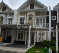 Jual Rumah Cluster Thames Jgc Jakarta Timur 8X17 M2 3+1 Br 2 Lantai
