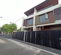 Rumah Keren Mewah Minimalis Lokasi Strategis Dalam Perumahan Dekat Toll Dan Golf Rawamangun Al-azhar Tiptop Rumah Sakit Persahabatan Dan Velodrome Mall Arion [ Kanan ]