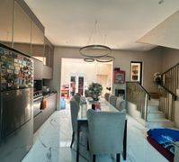 Dijual Rumah Siap Huni Semi Furnished , Jakarta Garden City, Cakung, 007