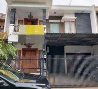 Rumah 2 Lantai Siap Huni Rapi Dan Terawat Di Cempaka Putih Jakarta Pusat Lt 181 Lb244 Harga Rp 7.2m Nego