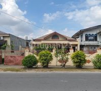 Rumah Bagus Sangat Luas dengan Lokasi Strategis dan Siap Huni di Kota Medan