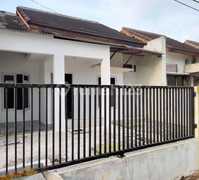 Disewakan Rumah Dan Tanah Pakal Residen Sby