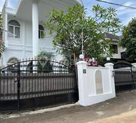 Rumah Istana Megah Harga Sangat Terjangkau Pangkalan Jati Dekat Pondok Labu.