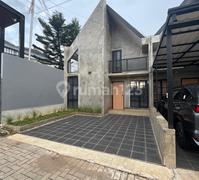 DIJUAL RUMAH SKANDINAVIA DENGAN MEZZANINE