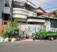 Rumah Tua Hitung Tanah Jual Cepat 6X12 di Taman Sari Jalan Kerajinan
