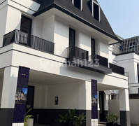 Rumah Mewah Pondok Indah Dekat PIM – 3 Lantai, Rooftop, Dalam Komplek Eksklusif