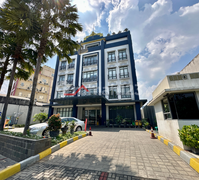 Gedung Mewah Dekat Mrt lebak bulus dan toll jorr simatupang , Jakarta Selatan