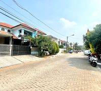 Rumah Modern Minimalis Dalam Komplek Besar dekat TOL Sawangan