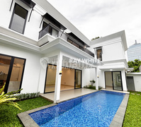 CIlandak-Brand New White Classic Home