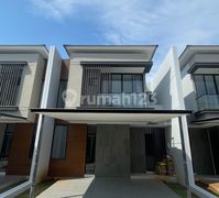 Termurah Disewakan Rumah Pik 2 8x15