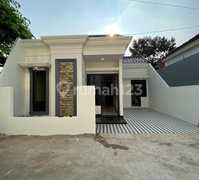 Rumah Modern Clasic Lokasi Strategis Dekat Stasiun SHM