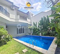 Disewakan Rumah Cantik Dekat Sekolah Internasional Prancis Dan Mrt Siap Huni Dalam Compound Area Cipete Jakarta Selatan