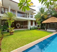 Disewakan Rumah Modern Siap Huni Lokasi Asri Dan Nyaman Tenang Dekat Sekolah Internasional Dan Dekat Kemang Raya Dan Dekat Kuningan Dan Kebayoran Baru Area Kemang Jakarta Selatan