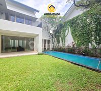 Disewakan Rumah Cantik Dalam Compound Dekat Sekolahais dan Kuliner dan Perkantoran Dekat Kemang Raya dan Perbelanjaan Area Pejaten Kemang Jakarta Selatan