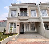 Rumah Mewah Strategis SHM di Cinere Jaksel