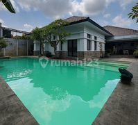 Rumah Sultan Cibubur Private Resort LT 1.650M Dekat 2 Akses Tol