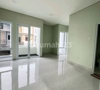 Dijual Rumah Summarecon Kelapa Gading