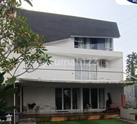 Dijual Rumah Bagus 3 Lantai di Depok Jawa Barat