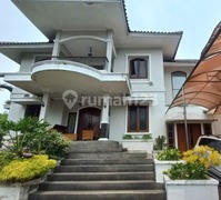 Dijual Rumah Mewah Private Pool di Cinere Depok