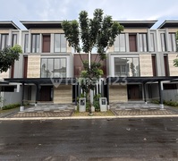 Rumah Mewah Murah Di Bintaro 3 Lantai Privat Lift &pool Deket Tol