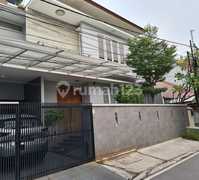 ✨ Rumah Modern Minimalis 2 Lantai Cempaka Putih