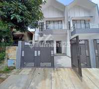 Rumah Bagus Bangunan Baru di Villa Melati Mas di Pos, Regensi Melati Mas, Jl. Villa Melati Mas Raya Blok L, Jelupang, Serpong Utara, Kota Tangerang Selatan, Banten, Indonesia, 15323, Villa Melati Mas