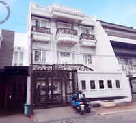 Jual Rumah Taman Palem Lestari 200 M2 10X20 3,5 Lantai Bagus dan Mewah Cengkareng Jakarta Barat - Sell House West Jakarta Taman Palem Lestari 200 Sqm 10X20 3,5 Lantai Dekat Pik