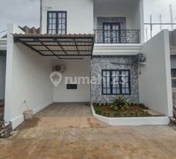 Rumah 2 Lantai Klasik Amerika 5 Menit Tol Cijago