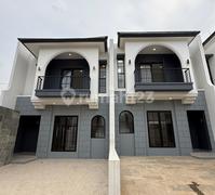 Rumah Mewah Jakarta Selatan Siap Huni 0 KM Pintu Tol Brigif