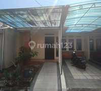 Dijual Rumah Secondary 3 Lantai Didalam Cluster Pearl Garden Cimanggis Tapos Depok Jawa Barat
