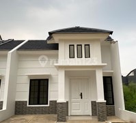 Rumah Strategis di Sawangan - Dekat LRT, Siap Huni!