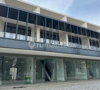 Ruko 2 lantai cantik siap buka bisa SHM